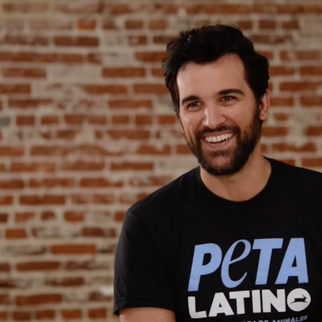 Fuller House's Juan Pablo Di Pace Joins Forces With PETA - E! Online - UK